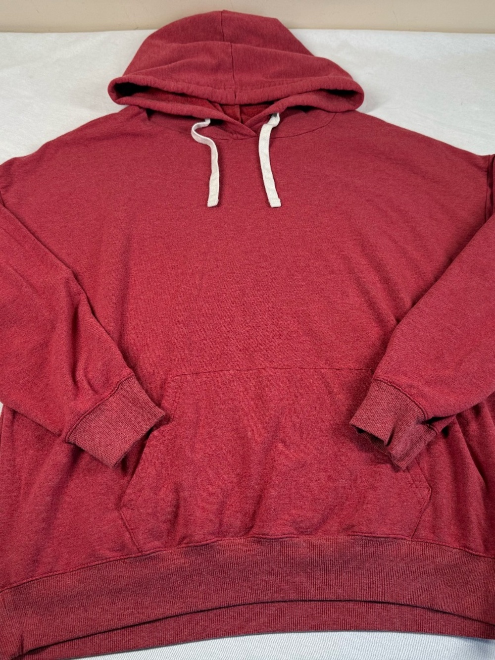 Buffalo Men's Super Soft Athletic Hoodie Sweater Size XL - Red